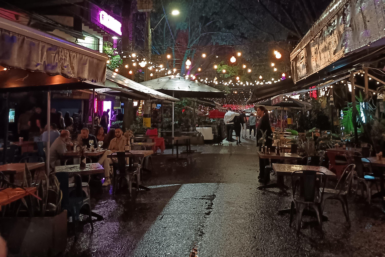 Medellín: Poblado Rooftops and Local Clubs Tour with Shots