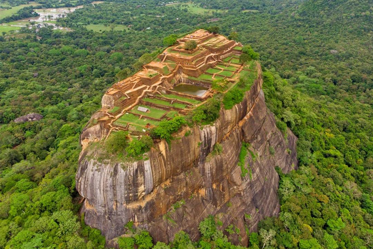 Sri Lanka: 7-Day Private Tour with Guide and Transfers