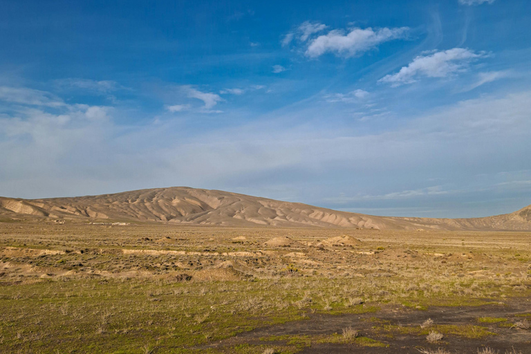 Baku: Off-Road to Gobustan, Mud Volcanoes & Tent Experience Gobustan Safari Tour