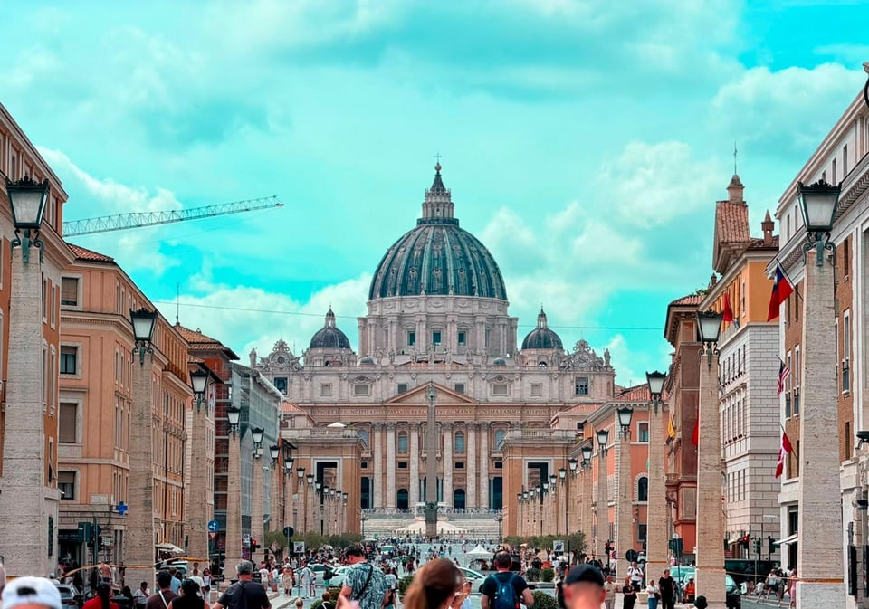 Vatikan: Full Pass – zuerst die Domkuppel, dann die Basilika und die Papstgrotten Vatikan: Full ...