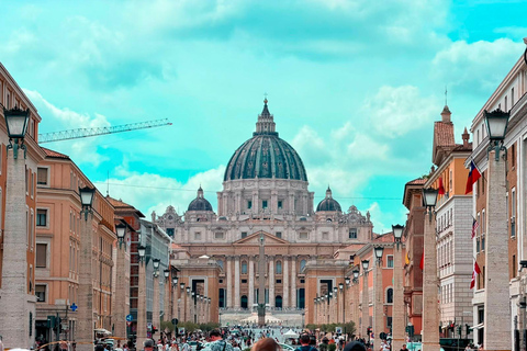 Rome: St. Peter's Basilica Guided Tour with Dome Access Rome: St. Peter's Basilica German Guided Tour Without Dome.