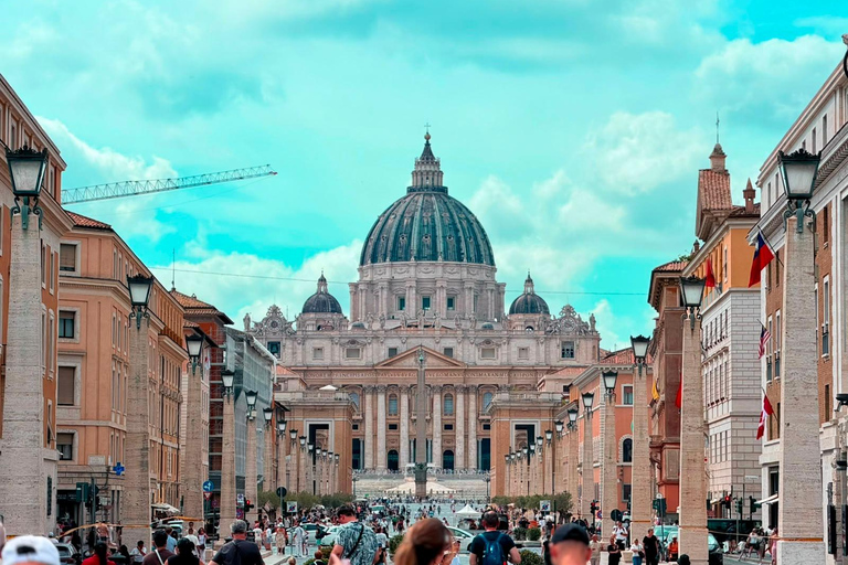 Rome: St. Peter's Basilica Guided Tour with Dome Access Rome: St. Peter's Basilica German Guided Tour Without Dome.