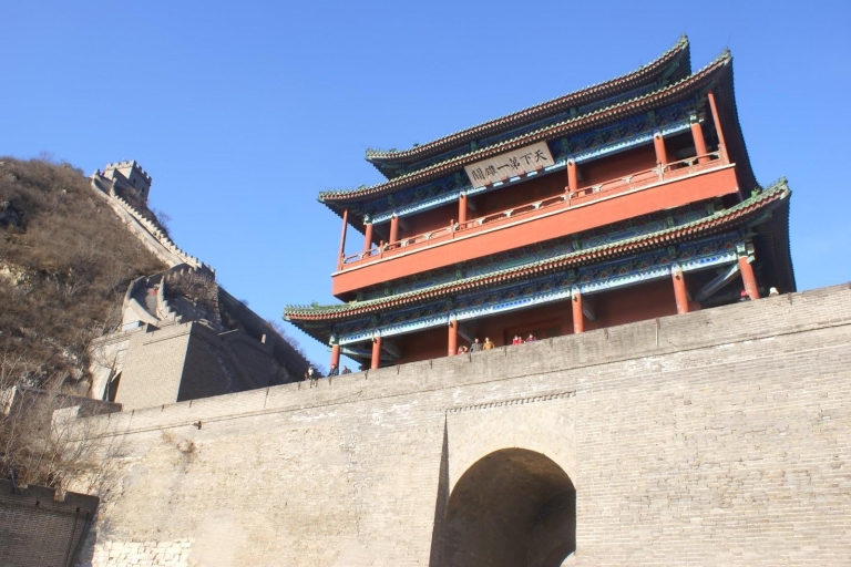 Private Tour: Große Mauer von Juyongguan, Heilige Straße und Ming-GräberEinfache Tour inklusive Guide und Transfer - kein Ticket, kein Essen