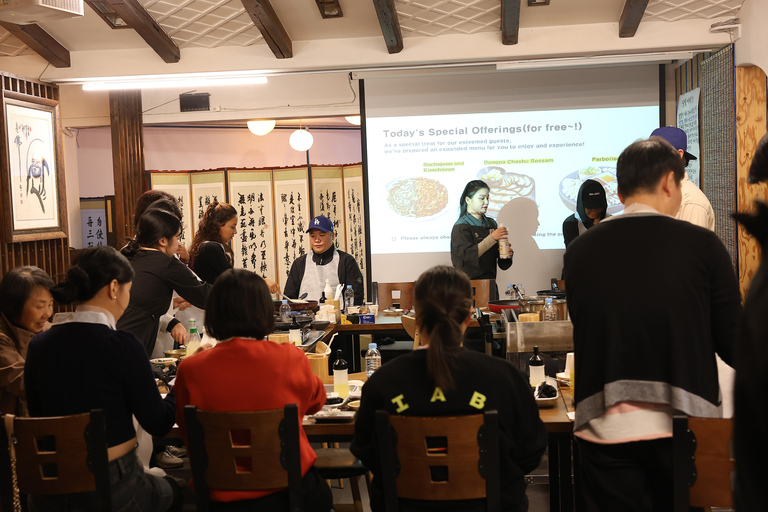 Busan: Mother-of-Pearl Craft Class with Games