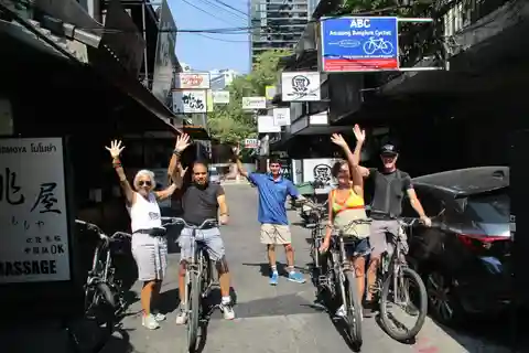 Bangkok: Explore a cultura local na cidade de bicicleta