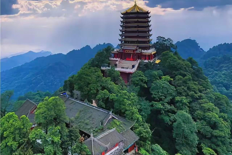 Chengdu: Dujiangyan Qingcheng Mountain Entry Tickets
