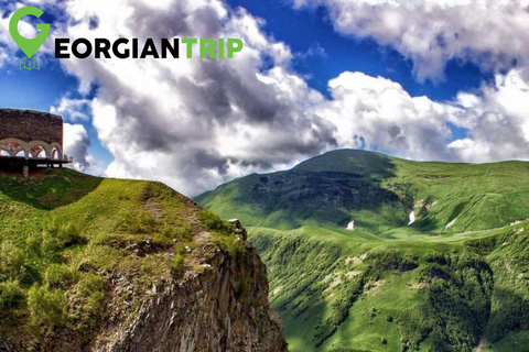 Passeio em Kazbegi