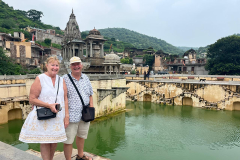 Delhi: 6-Day Golden Triangle Tour with Varanasi Tour without Hotels