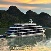 From Hanoi: Lan Ha Bay 2-Day Cruise with Meals & Activities