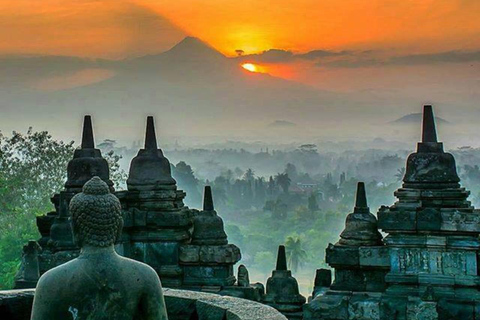 Yogyakarta: Merapi Night Lava View & Borobudur Sunrise Yogyakarta:Merapi Night Lava View & Borobudur Sunrise