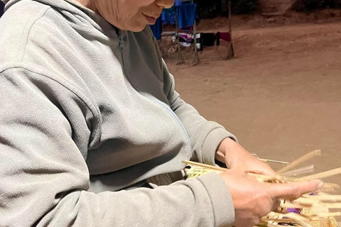 نونغ خياو: رحلة لمدة يومين، قرية همونغ، إقامة منزلية، والتجديف بالكاياك