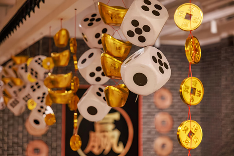 Shenyang: Manchu BanJin Feast with Live Performances Blue Seat（Regular）Meal+Costume+Makeup（ 2 days in advance）