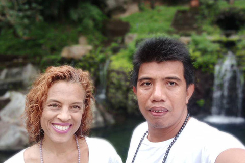 Bali: Visita espiritual com meditação e cerimónia Puja