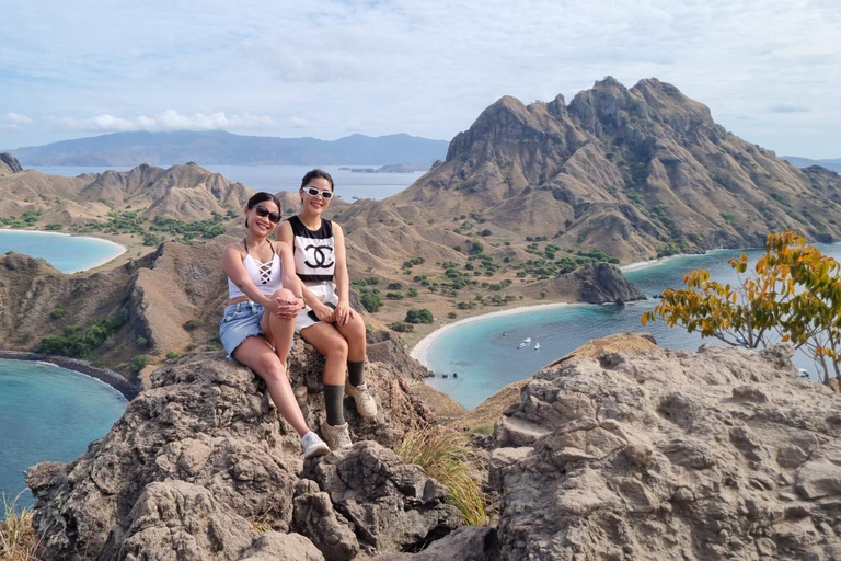 LABUAN BAJO AUSFLÜGE : TAGESSEEFAHRT