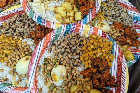 Visite du patrimoine de Katmandou sans espèces avec découverte de la cuisine localeCircuit patrimonial à Katmandou sans espèces avec visite culinaire locale