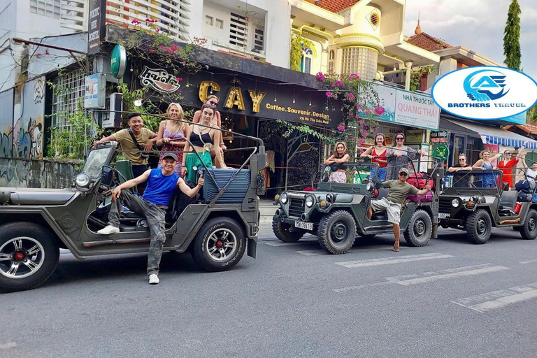 Da Hue: Tour in jeep a Hoi An attraverso il passo di Hai Van
