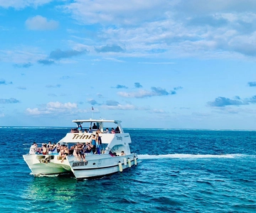 Punta Cana: Party-Bootsfahrt nur für Erwachsene mit Schnorcheln