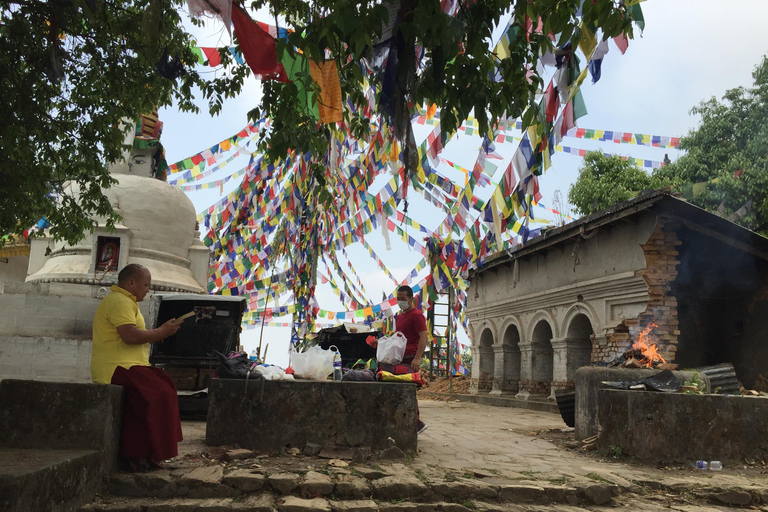 كاتماندو: رحلة مشي في منتزه ناجارجونا الوطني مع خدمة الاستقبال في الفندق