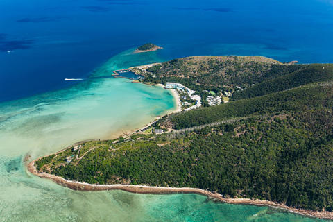 Depuis Airlie Beach : Vol panoramique des Whitsundays avec prise en charge