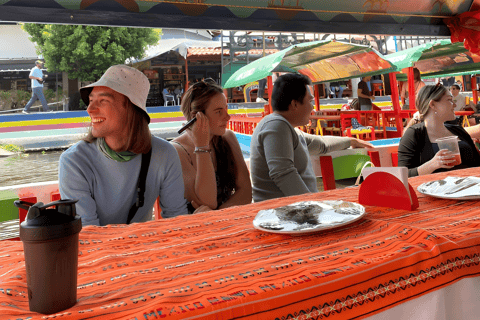 Les merveilles de Xochimilco : Un voyage culinaire et culturel