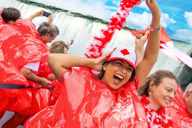 Toronto: Tour di un giorno alle Cascate del Niagara con crociera nella città del Niagara