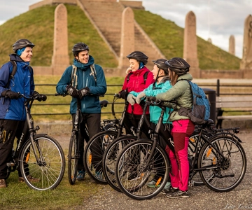 Haugesund: E-bike City Tour guided by the locals