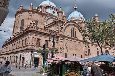 Quito: 9-Day Andes Tour with Hot Springs and Train Ride