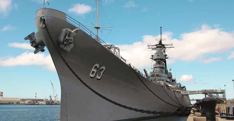 Honolulu: Battleship Missouri Memorial with Guide Option
