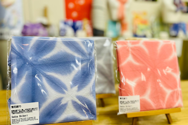 Corso di Shibori Furoshiki al Museo Shibori di Kyoto