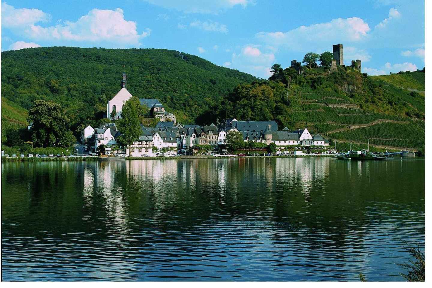 Cochem, Moselle: Boat – Beilstein, meal, wine and liqueur tasting