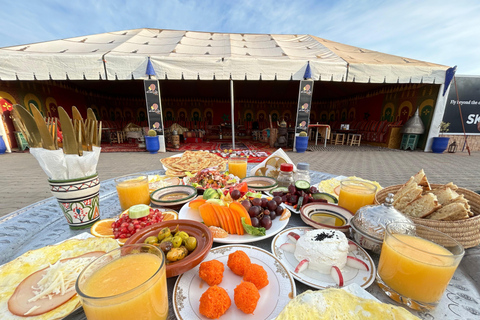 Marrakech: Royal Breakfast with Hot Air Balloons view