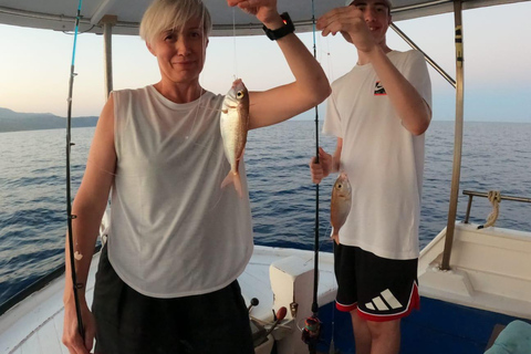 Chania: Angelausflug mit Frühstück und SchwimmenChania: Fischerbootfahrt mit Frühstück und Bademöglichkeit