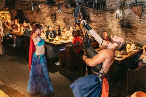 Praag: middeleeuws diner met onbeperkt drankjes5-gangenmenu met gevogelte
