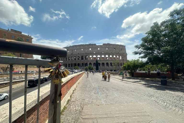 Small Group Guided Tour Colosseum Roman Forum, Palatine Hill Standard Tickets