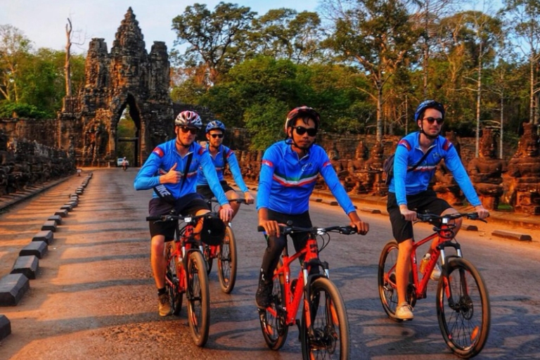 Tour de friends - Entdecke Angkor Wat Ganztagestour mit dem FahrradTour de friends - Entdecke Angkor Wat Ganztägige Fahrradtour