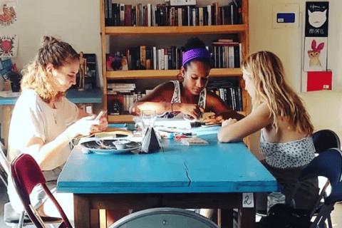 Cali: Taller de Encuadernación ArtesanalTaller de Encuadernación Belga