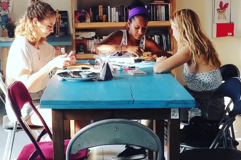 Cali: Taller de Encuadernación ArtesanalTaller de Encuadernación Libreta Viajera - Puntada Larga