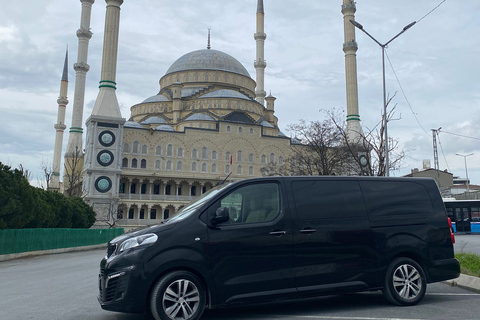 Istanbul: Minivan Transfer from Istanbul Airport