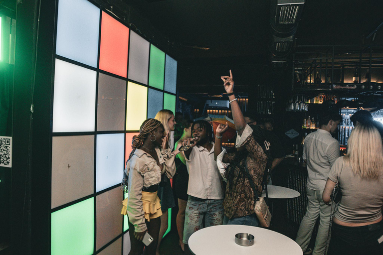 Tirana: Pub Crawl with 1 hour of Unlimited Drinks