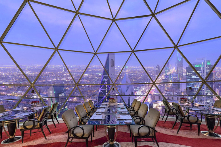 Riyadh: Private Dinner at The Globe with Transfers