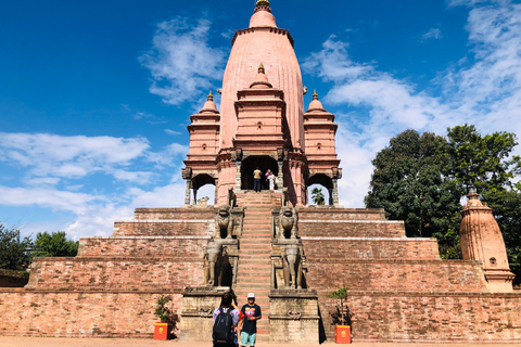 Kultureller Spaziergang: Boudha Stupa und Pashupatinath mit einem Guide