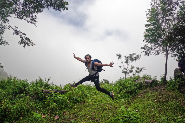 Vang Vieng: Full-Day Jungle Trek, Cave & Waterfall Tour
