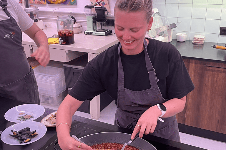 Barcelona: Paella och medelhavstapas matlagningskursBarcelona: Matlagningskurs i paella och medelhavstapas