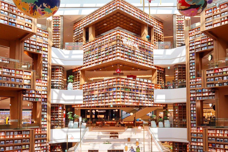 Suwon: Hwaseong, Starfield Library, and Hangnidan-gil Tour