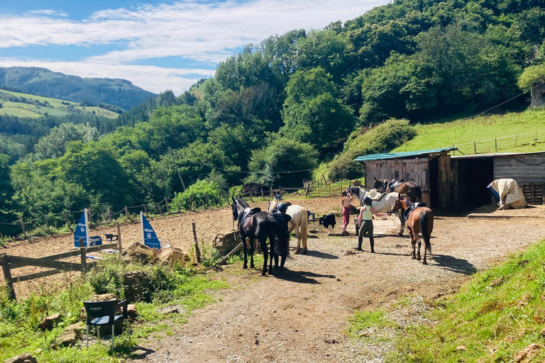 San Sebastián: Paseos a caballo y delicias tradicionales