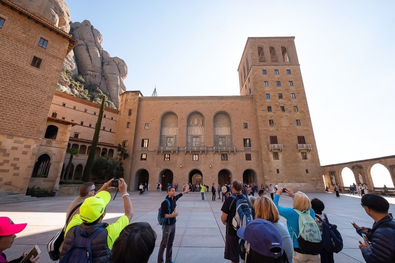 Vanuit Barcelona: Montserrat klooster, wandeling, kabelbaan