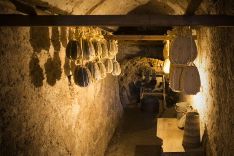 Vico Equense: Provolone del Monaco DOP Cheese Tasting