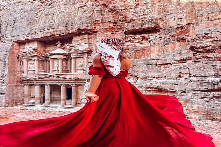 Jordan 7-Day Tour: Amman, Jerash, Petra, Wadi Rum, Dead Sea Jordan: 7-Day Adventure – 4★ Accommodation Included