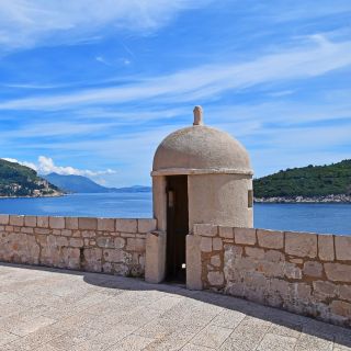 Dubrovnik: Führung über die Stadtmauern bei Sonnenuntergang