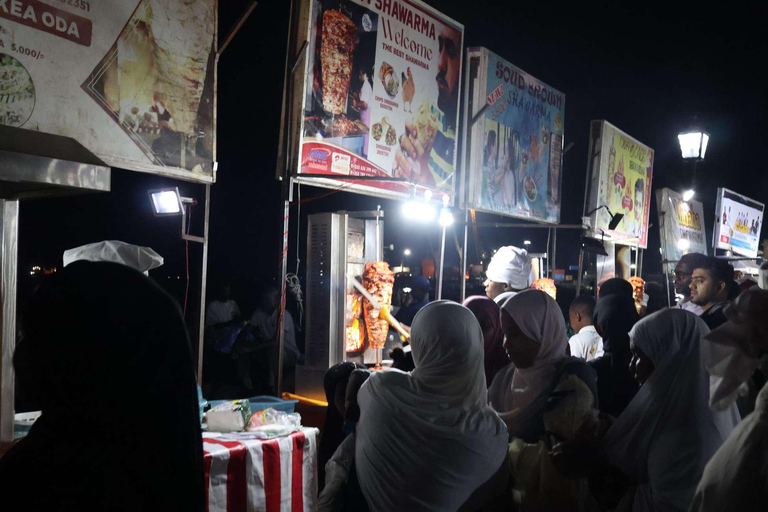 Kamienne miasto: wieczorna wycieczka kulinarna i wizyta na lokalnym targu DarajaniWycieczka prywatna z odbiorem z hotelu i transportem powrotnym